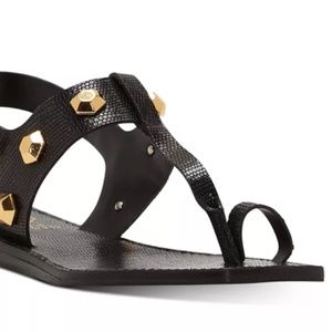 NWT! VINCE CAMUTO Dailette Black Croc Sandal, Size 7.5